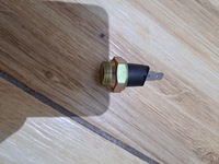 фото thumb №1, Датчик тиску оливи renault 7701349794