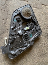 фото thumb №1, 35 jeep grand cherokee wk2 подъемник стекло задняя r