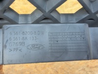 фото thumb №11, Ford fiesta mk6 рестайлінг центральна решітка бампера перед передня