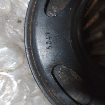 фото thumb №5, Колесо пасове вала audi a6 c6 a4 b7 06f105243h