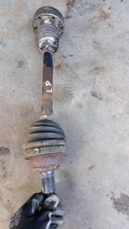 фото thumb №1, Привідний вал ліва skoda fabia 1.4b 08r