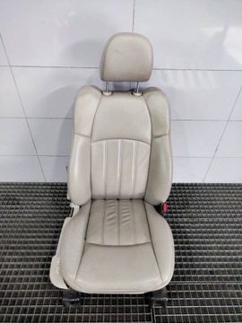 фото thumb №1, Сиденье правый перед переднее пассажира chrysler 300c кожа