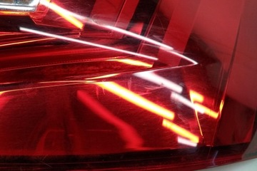 фото thumb №12, Лампа права задня skoda superb i 3u4 3v5945208 1.97l дизель 2016