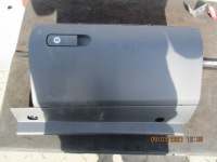 фото thumb №1, Бардачок панелі vw touareg 7p1857097p