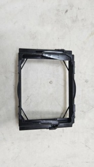 фото thumb №1, Захист радіатора акумулятора volvo xc90 plagin 32382136