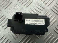 фото thumb №8, Ford mondeo mk3 часы 1s71-15000-ag