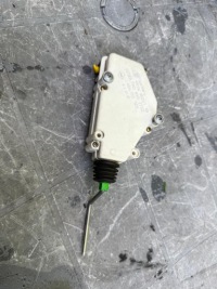 фото thumb №1, Ford galaxy sharan alhambra привод крышка топлива 7m0959775c