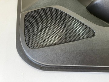 фото thumb №9, Corolla e21 боковина дверь обивка правые перед beż