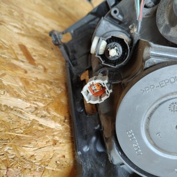 фото thumb №7, Фара перед сторона ліва nissan juke i f15 рестайлінг 26060bv90b