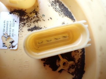 фото thumb №5, Насос пального audi a4 b8 avant 2008r 3.0 tdi 8k0919050p 10452