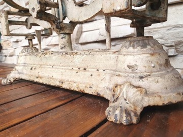 Старые весы 5 кг, чугунные львиные лапы, антик.