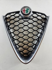 фото thumb №1, Alfa romeo giulia решётка радиатора решётка радиатора бампера перед 156152055