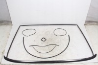 фото thumb №1, Молдинг накладки стекло задняя mercedes w140 s600 1991