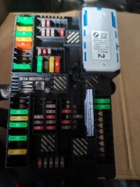 Купить Bmw g30 g31 коробка предохранителей 6839218, фото thumb