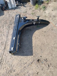 фото thumb №1, Mercedes w213 поріг правий середній блок двигуна петля