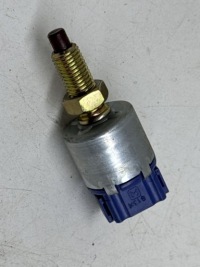 фото thumb №1, Датчик педали тормоза 1999 lexus ls 400