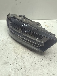 фото thumb №1, Audi q7 4m 2019 правая сторона лампа передняя