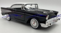 Chevrolet Bel Air 1957 1:24 черный Motormax 73228