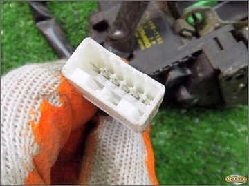 фото thumb №6, Mazda millenia s i sedan замок двері праві перед