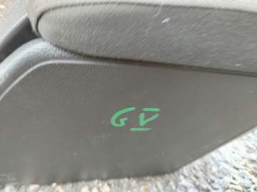 фото thumb №7, Підлокітник середній vw golf 5 v 1k0864251a
