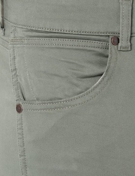 Wrangler LARSTON SLIM Пыльный Оливковый ЗЕЛЕНЫЙ W31 L32