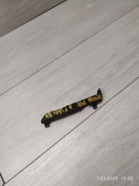 фото thumb №1, 10751. audi a8 направляющая бампер левый перед 4h0807283