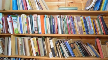Книги на развес 2 злотых за 1 кг, комплект б/у 20 кг.