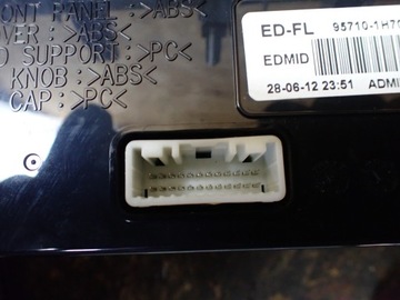 фото thumb №11, Панель средний воздуховод кондиционер kia ceed ii 1,4 crdi 2014r hb 95710-1h700 8420