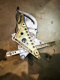 фото thumb №6, Механізм підйомник двигун скло задня mercedes w126 126 sec coupe 560sec