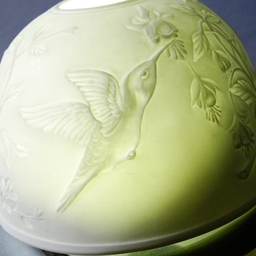 КРАСИВЫЙ ФАРФОРОВЫЙ ФОНАРЬ БИСКЕТНЫЙ ПОДСВЕЧНИК HUMMILIBHER BIRDS