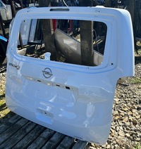 фото thumb №3, Крышка багажника зад задняя opel vivaro c 19-