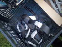 фото thumb №8, Toyota avensis verso 01- крепления сидений 2 ряд ремни болты комплект