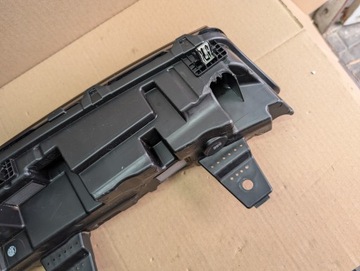 фото thumb №10, Xpeng p7 лампа передняя средняя накладка перед