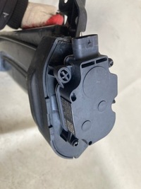 фото thumb №7, Porsche taycan audi e tron gt решітка жалюзі ліва 9j1121753d