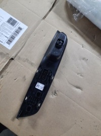 фото thumb №4, Opel mokka b ii перемикач панель вікон