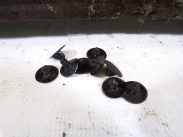 фото thumb №8, Шумоизоляция капота mazda 6 gg клипсы