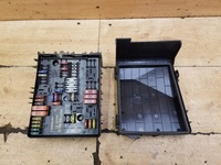 фото thumb №1, Коробка запобіжників vw golf v 1.6 fsi