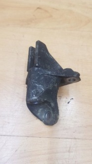 фото thumb №2, Кронштейн кронштейн генератора audi a8 d2 lift 2.5 tdi