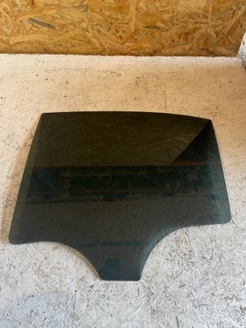 фото thumb №1, Стекло дверь левый зад mercedes c w205 2019r