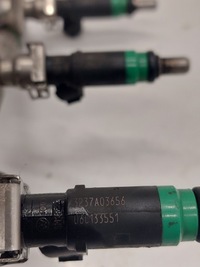 фото thumb №8, Молдинг впрыскная форсунки audi a6 c5 3.0 06c133681j