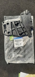 фото thumb №1, Jeep compass 2 ii кронштейн замок двері правий перед k68292094aa