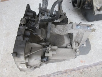 фото thumb №1, Logan ii mcv 2016 r. 1.2 коробка передач коробки передач