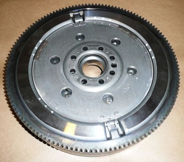 фото thumb №9, Колесо двухмассовый peugeot 407,5008 2.0hdi