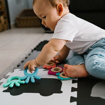 BABYONO Gryzak drewniany silikonowy Hen