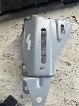 фото thumb №8, Volvo ex30- кронштейн кріплення балка ременя перед