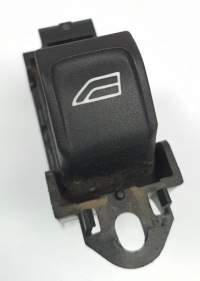 фото thumb №1, Кнопка скло правий перед volvo v50 30773214