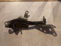 фото thumb №3, Петля капот правий 654000004r renault scenic iii