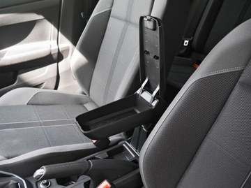 фото thumb №14, Підлокітник стандарт suzuki vitara 2015-