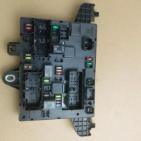 фото thumb №1, Коробка запобіжників модуль bsi 13302301 opel astra iv j