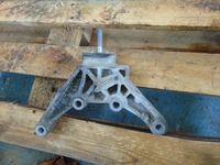 фото thumb №1, Кронштейн коробки ford mondeo mk4 galaxy mk3 2.2 tdci